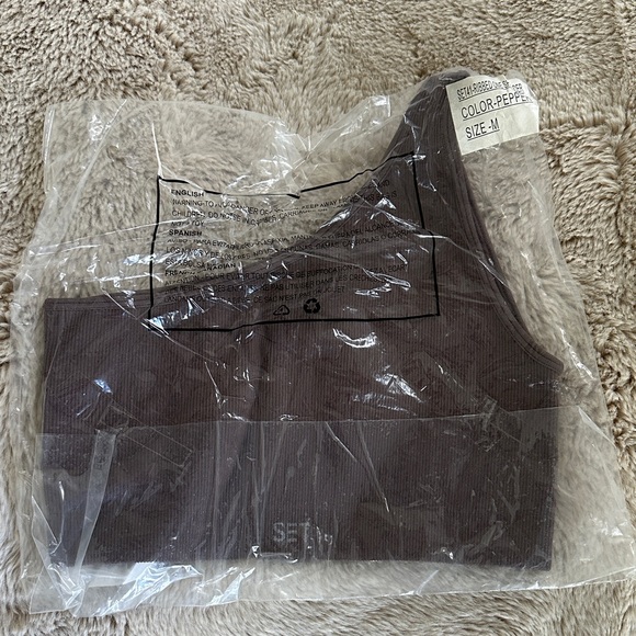 Set active - Picture 1 of 2